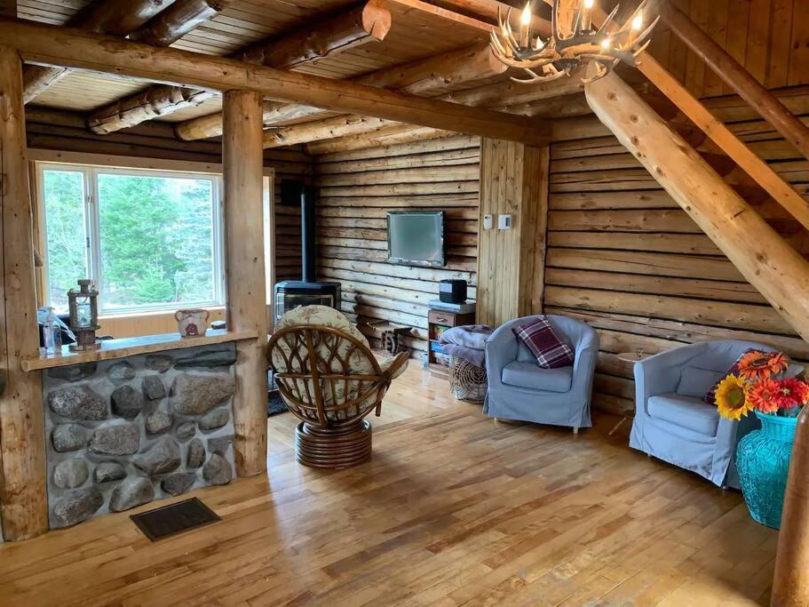 Cozy Log Cottage La Minerve Экстерьер фото