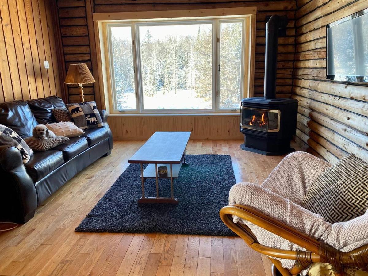Cozy Log Cottage La Minerve Экстерьер фото