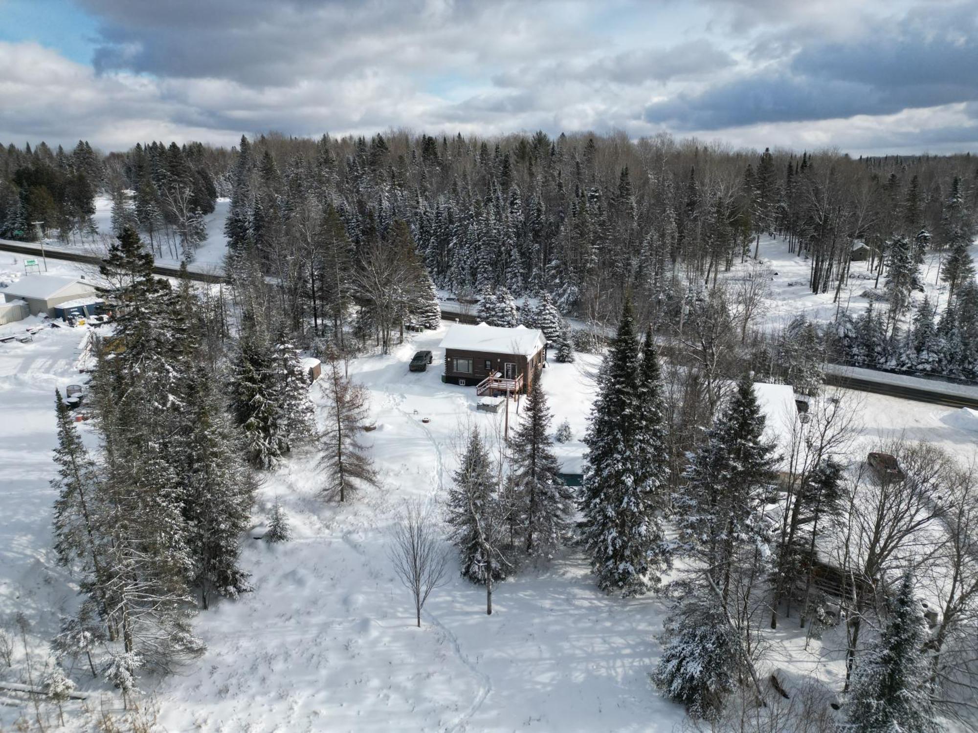 Cozy Log Cottage La Minerve Экстерьер фото